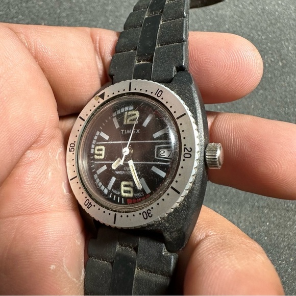Vintage Timex Skindiver Women's 1978 Watch Mechanical Manual Wind Working - Picture 7 of 7